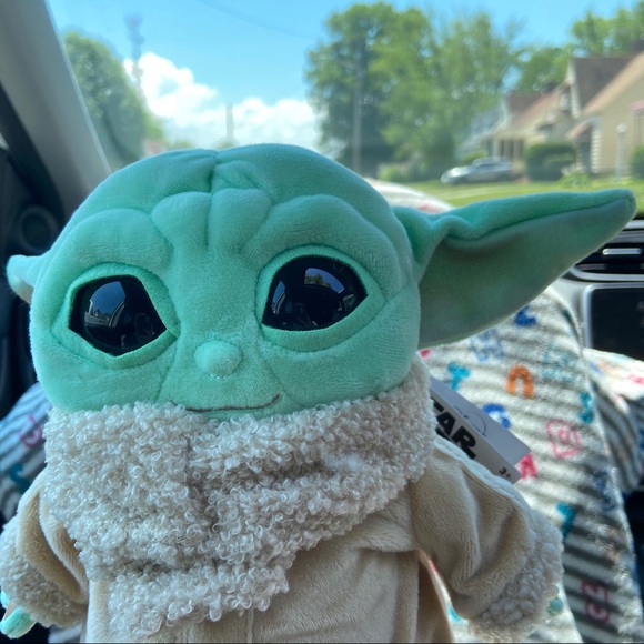 ❌❌SOLD❌❌ Star Wars Baby Yoda Plus Mandalorian - Picture 5 of 7